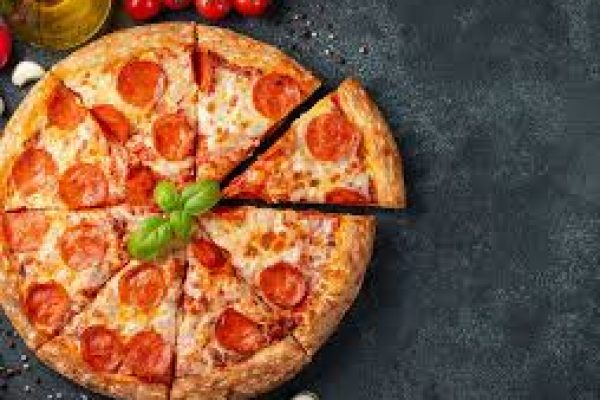 روش پخت پیتزا پپرونی